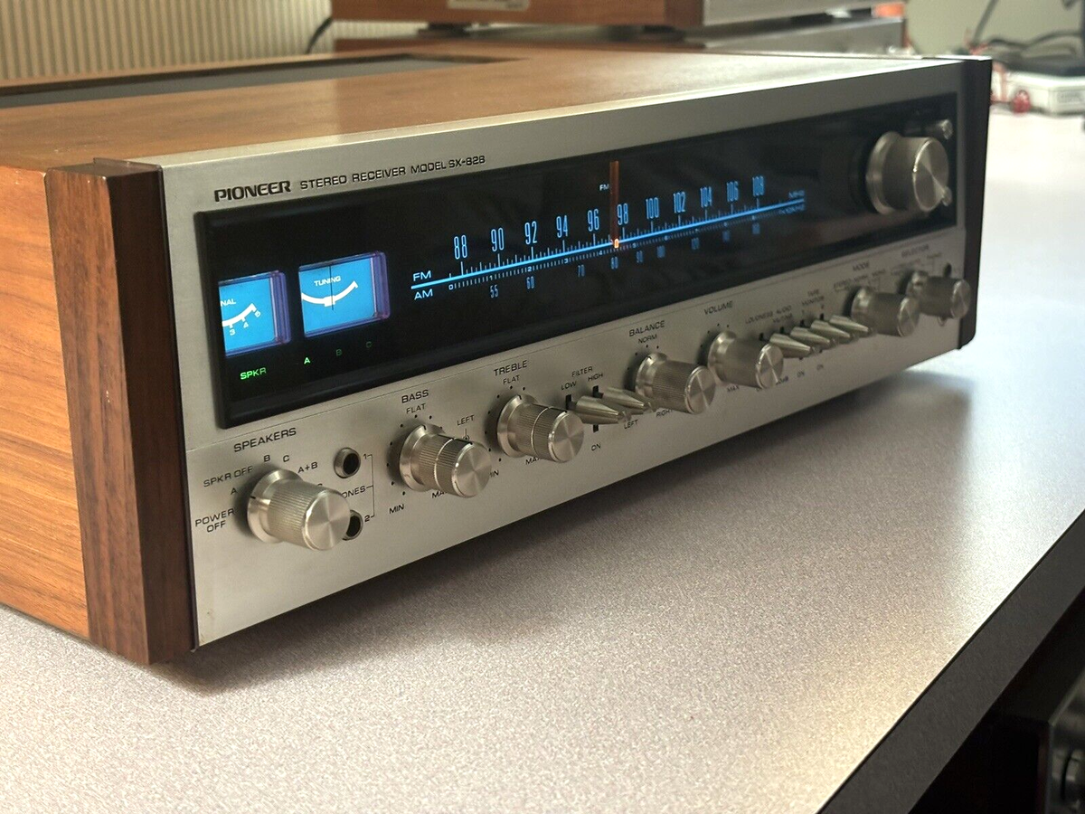 ＳＯＬＩＤ　ＳＴＡＴＥ　ＳＴＥＲＥＯ　ＳＹＳＴＥＭ　ＳＸー２００ Pioneer SX-828 Stereo Receiver Fully Cleaned &Tested and working