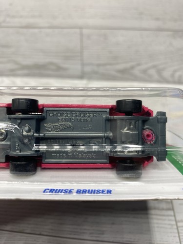 Set Of 2 Hot Wheels; Cruise Bruiser Gold & Pink HW Reverse Rake & Wagon ...