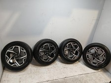 KIA SPORTAGE ALLOY WHEELSET WITH TYRES 52910-R2100 7JX17 OFFSET 43.5 3X MICHELIN