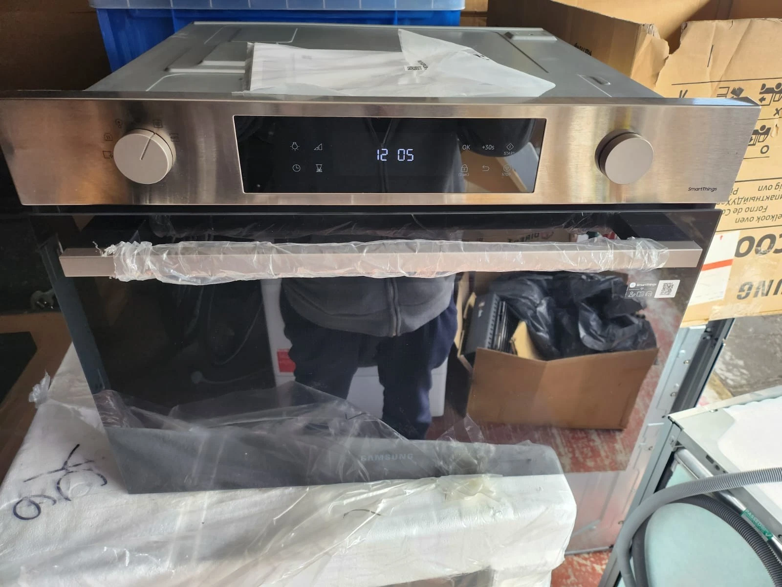 Samsung Series 4 Built In Standard Microwave Oven- NQ5B4513GBS - Ex Display
Opens in a new window or