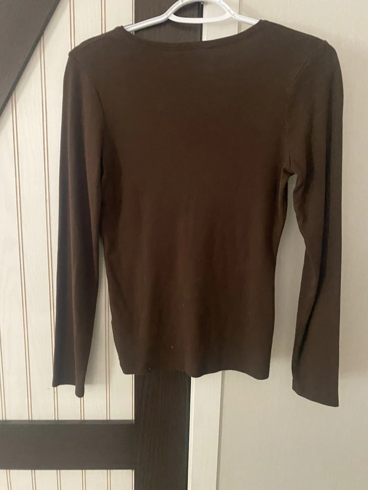 Camiseta LILLY PULITZER Suave Elastizada Manga Larga Marrón Cuello en V Top Talla X-Pequeña Foto 3 de 4