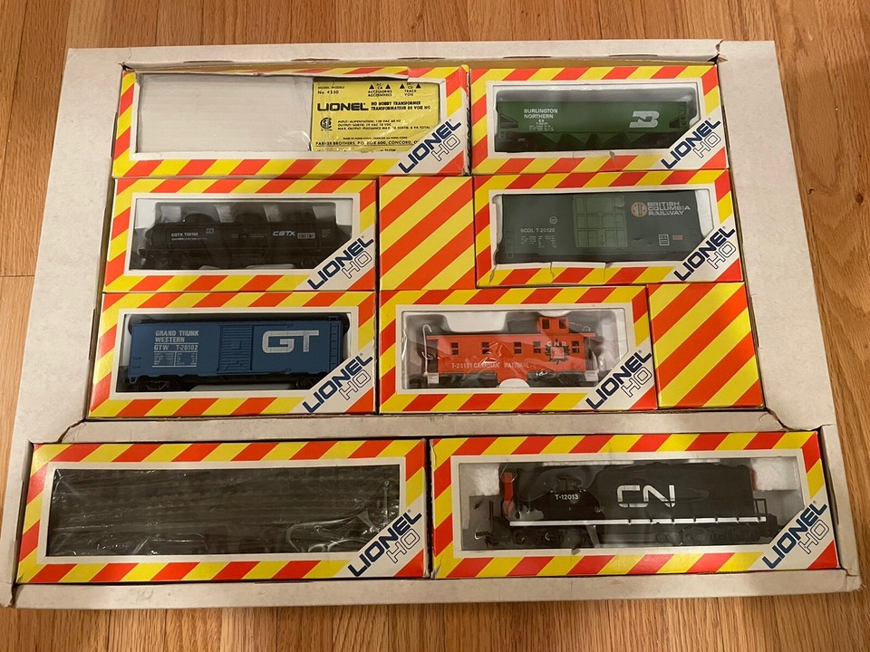 Vintage Lionel HO Train Set eBay
