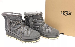 ugg cayden snow boot