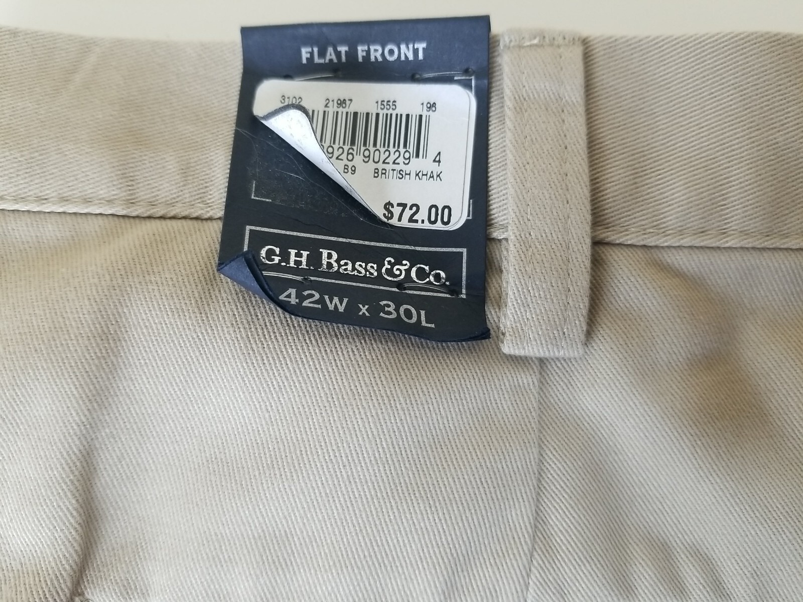 GH Bass Wrinkle Free Khaki Pants Mens 42x30 Cotton Flat Front Beige