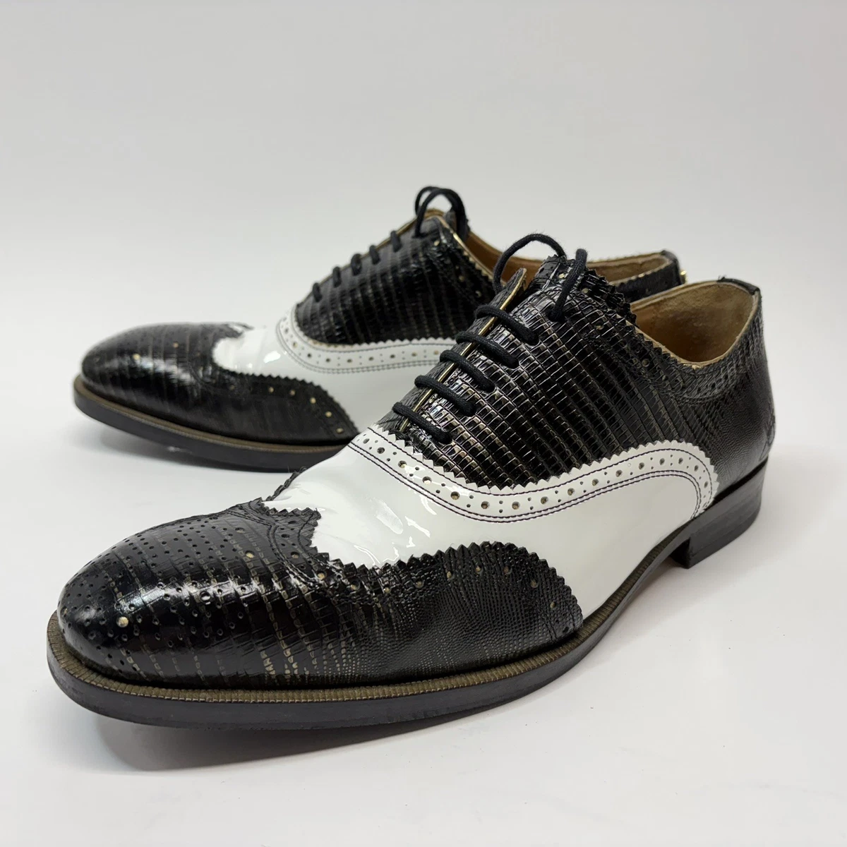 John Fluevog Oxford Dress Shoes for Men with Upper Leather  display picture 1