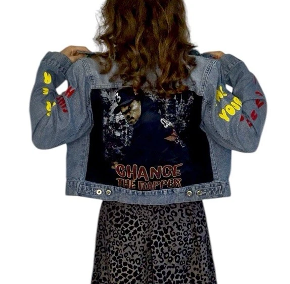 Chaqueta CHANCE THE RAPPER Hip Hop Rap Reciclada Pintada a Mano Denim Estrás Talla M Foto 3 de 4