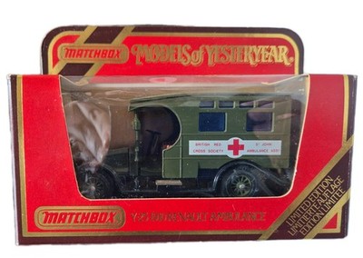 Matchbox Models of Yesteryear Y25 1910 Renault Ambulance British Red Cross Boxed
