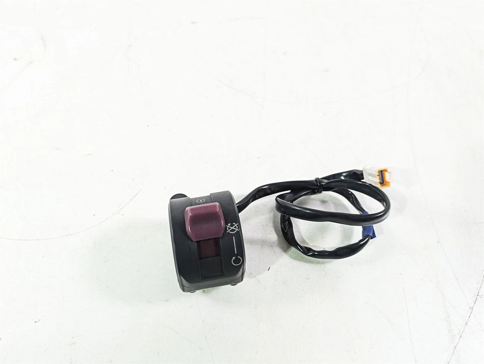 Interruptor de control de parada de estado derecho Ducati Hypermotard 821 SP 2015 65010121E Foto 3 de 4