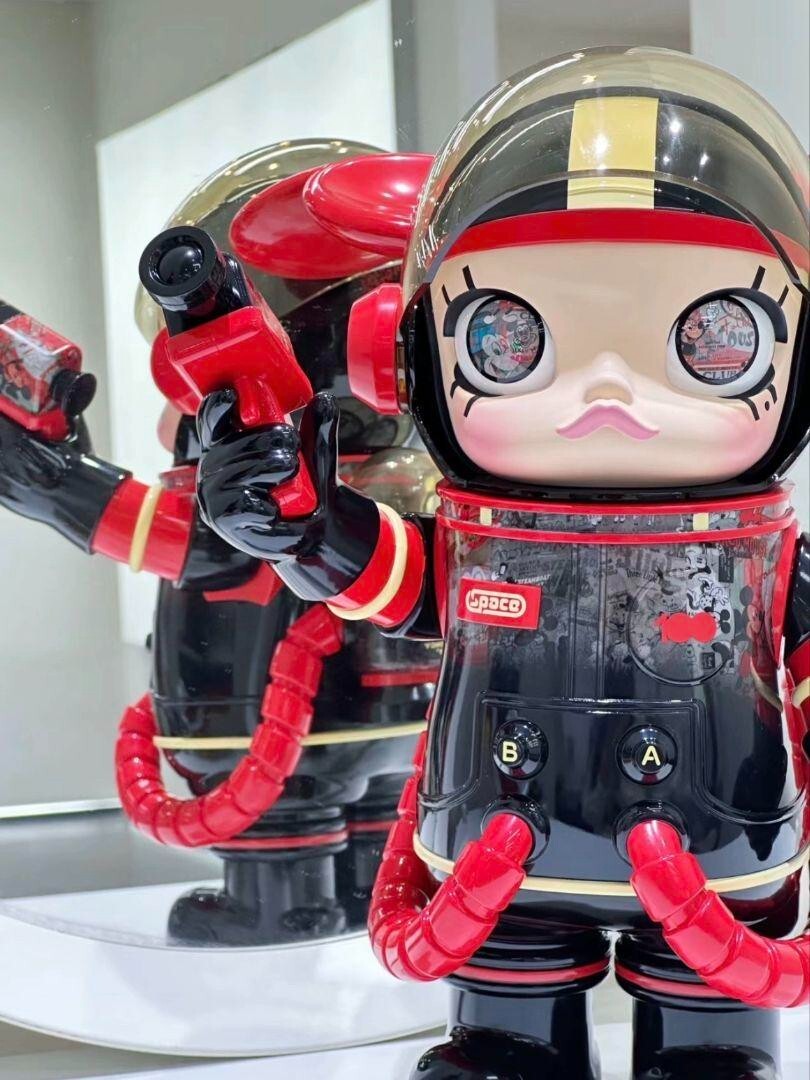 Popmart MEGA Collection 1000% SPACE MOLLY DISNEY 100th