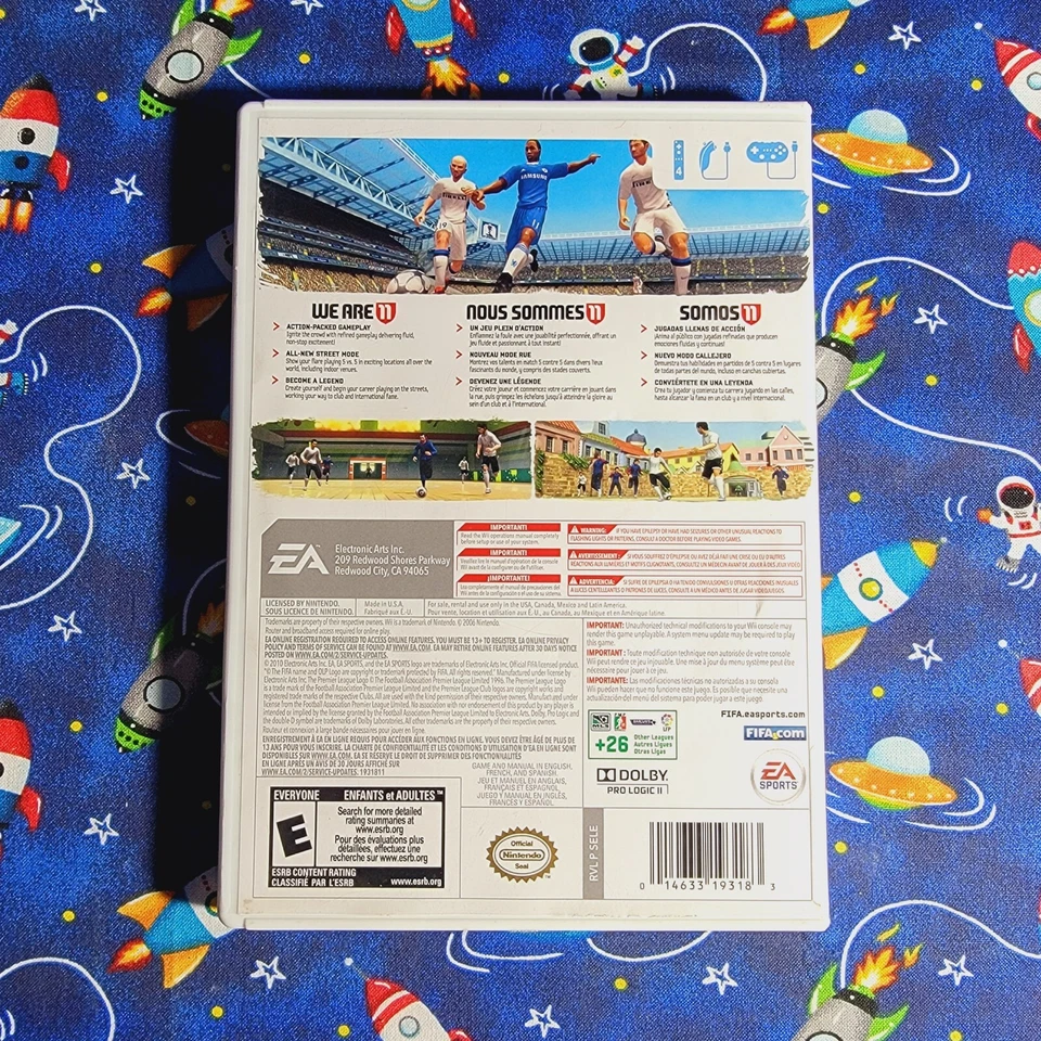 FIFA Soccer 11 (Nintendo Wii, 2010) Complete In Box with Instruction Manual - Image 3 of 4