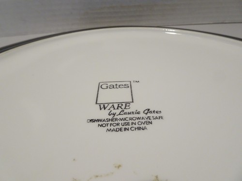 Laurie Gates Ware Round Serving Platter 14.5" Black Green Leopard Trim Flower - Picture 3 of 3