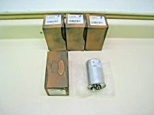 Lot of 4 Source 1 / York S1-02425043700 Dual Run Capacitor 60/7.5MFD 370V Round 