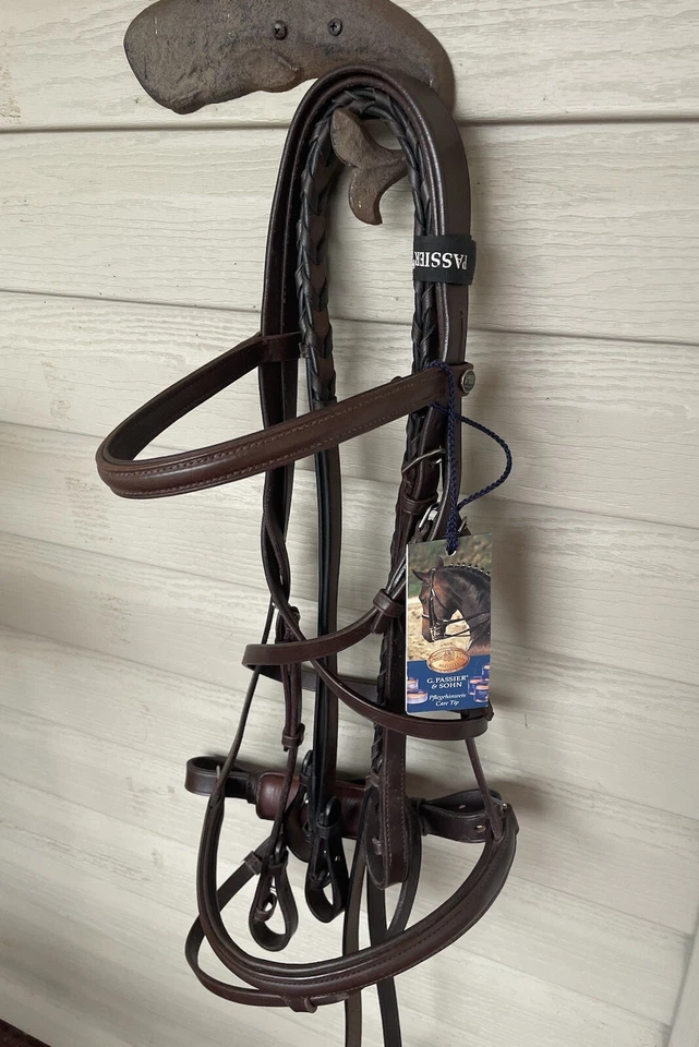 Passier English Bridle Horse Talla Marrón Nuevo, Banda Nariz Flash, Riendas, Precio de venta sugerido por el fabricante $319.95 Foto 3 de 4