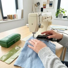 Singer Green Vintage Buttonholer Sewing Machine Accessories Storage Box