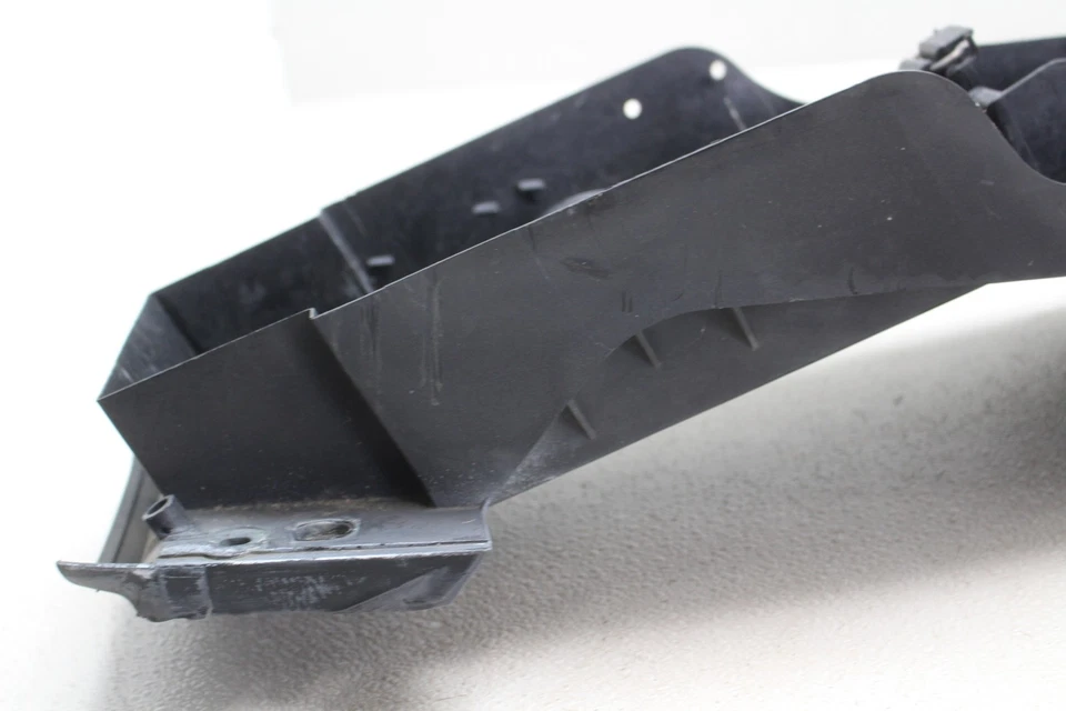 SUZUKI GSXR600 GSX-R600 2001-2003 TRASERA TRASERA BANDEJA BATERÍA PLÁSTICO Foto 2 de 4