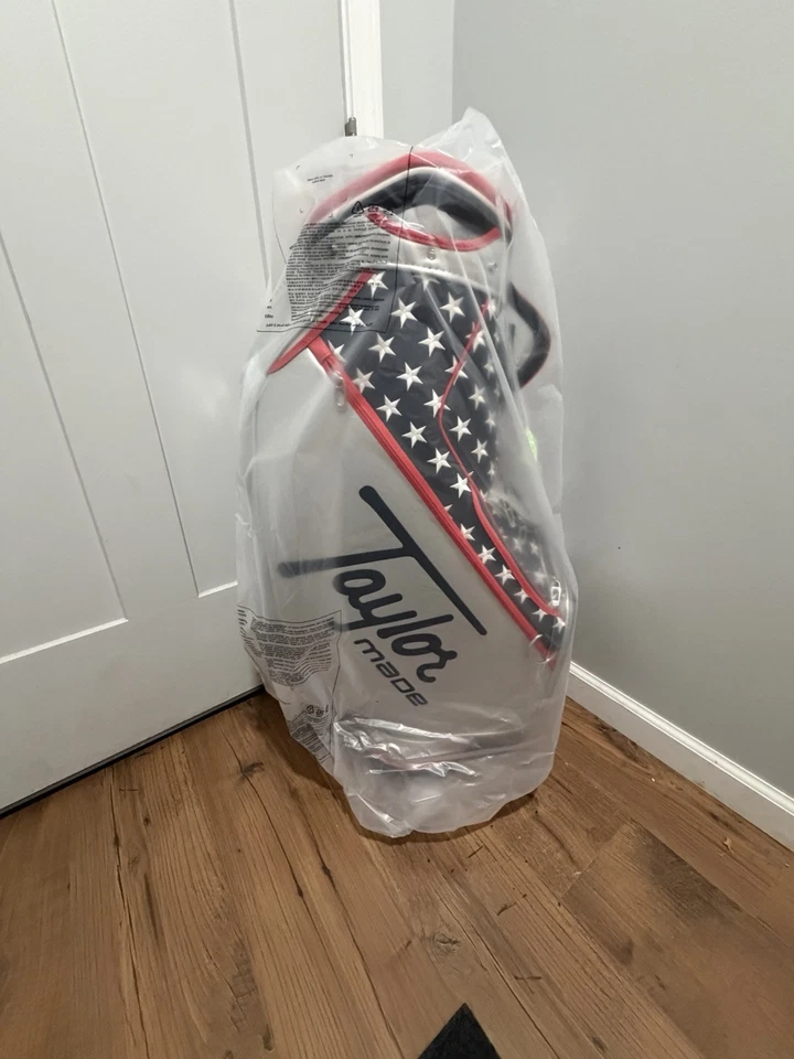 Bolsa de golf TaylorMade Heritage Staff 6 vías superior abierta en Estados Unidos 2025 edición limitada Foto 2 de 4