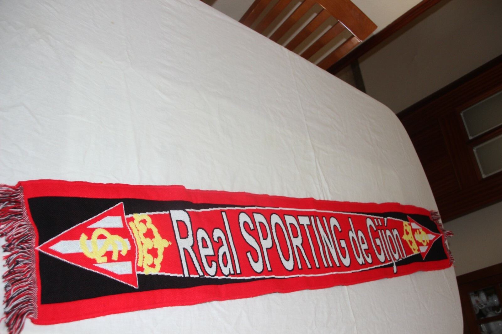 BUFANDA DE FUTBOL OFICIAL ANTIGUA DEL REAL SPORTING DE GIJON ,MUY | eBay