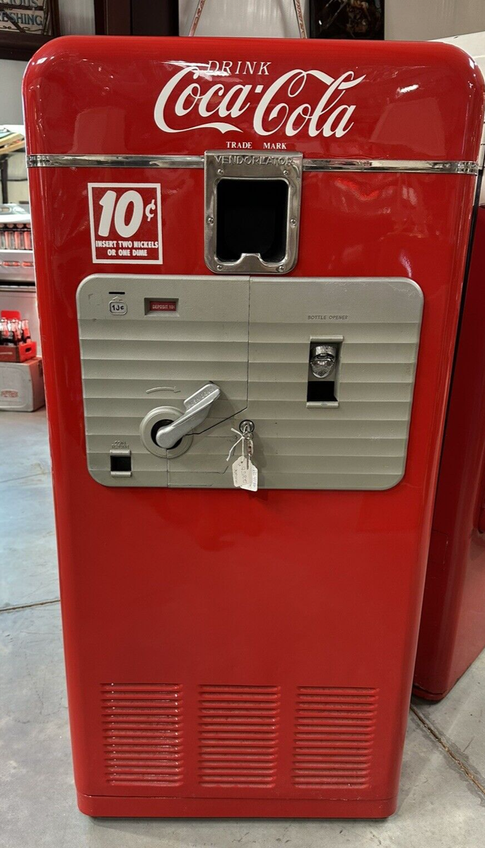 VMC Vendorlator 33 Coca-Cola Vending Machine 1950's Restored And