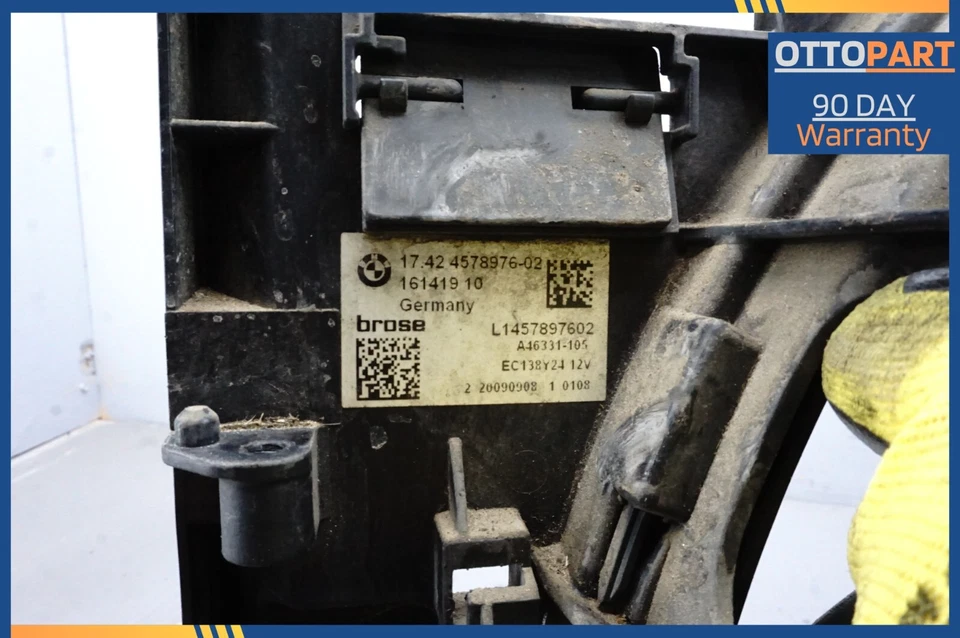 Cobertura do ventilador de refrigeração do radiador do motor BMW 740Li 750i 2009-2015 com motor OEM 16141910 - Imagem 3 de 4