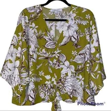 Sweet Rain large oversized floral v neck green blouse with bow tie bottom
