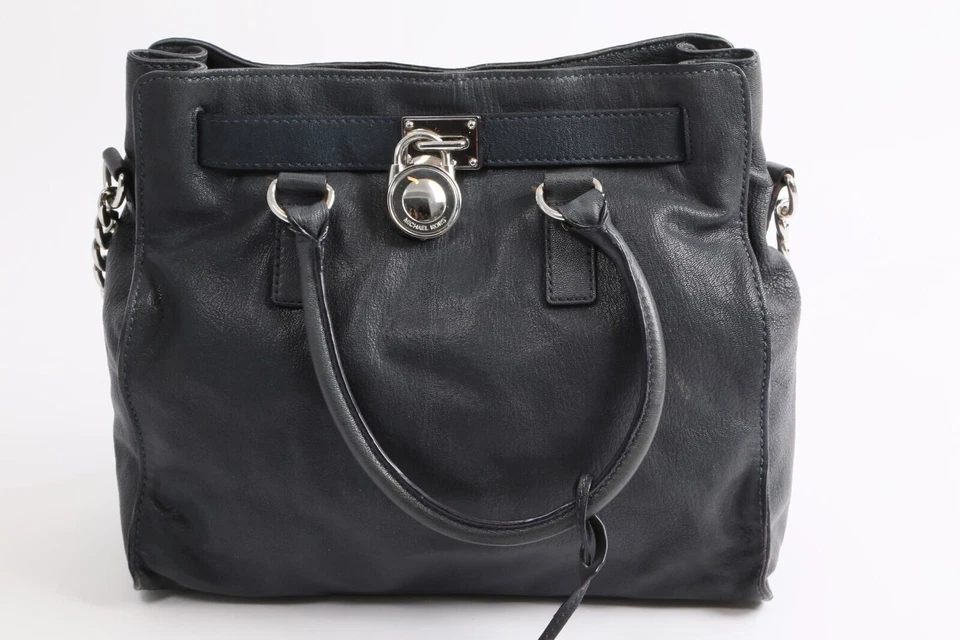 Bolso de Hombro Michael Kors Hamilton Cuero Guijarro Azul Marino Candado Cadena Foto 2 de 4