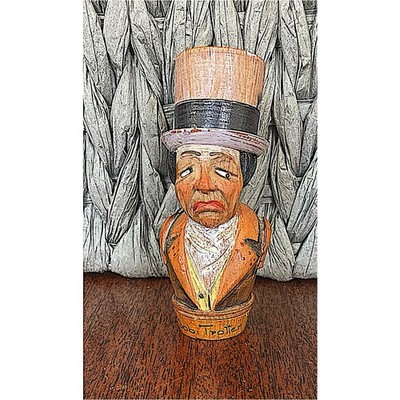 Anri  Job Trotter  Bottle Stopper Carved Top