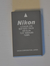 Exc Genuine Nikon EN-EL9a Lithium Ion Battery Pack D40 D40X D60 D3000 D5000 Read