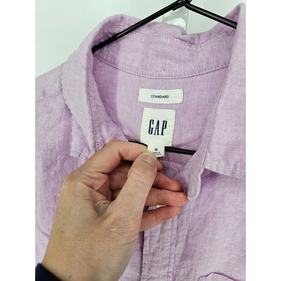 GAP Mens Sz M Long Sleeve Standard Fit Cotton Dress Shirt Light Purple - Image 2 of 3