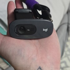 logi 720p USB 2.0 Webcam Clip-On Built-in Microphone Black High-Resolution