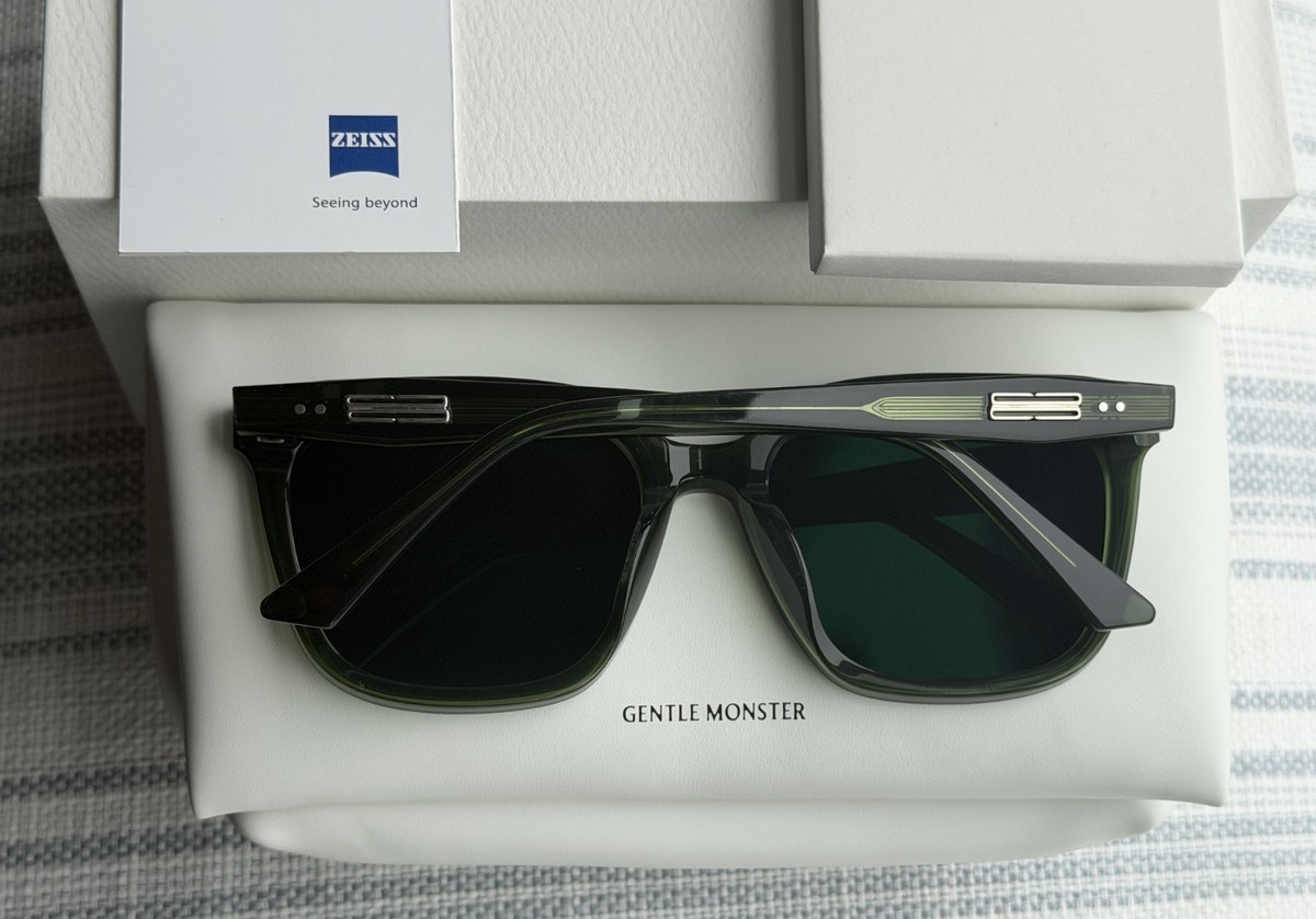 new Gentle Monster PALETTE KC2 Dark Green Frame + Black Zeiss Lens