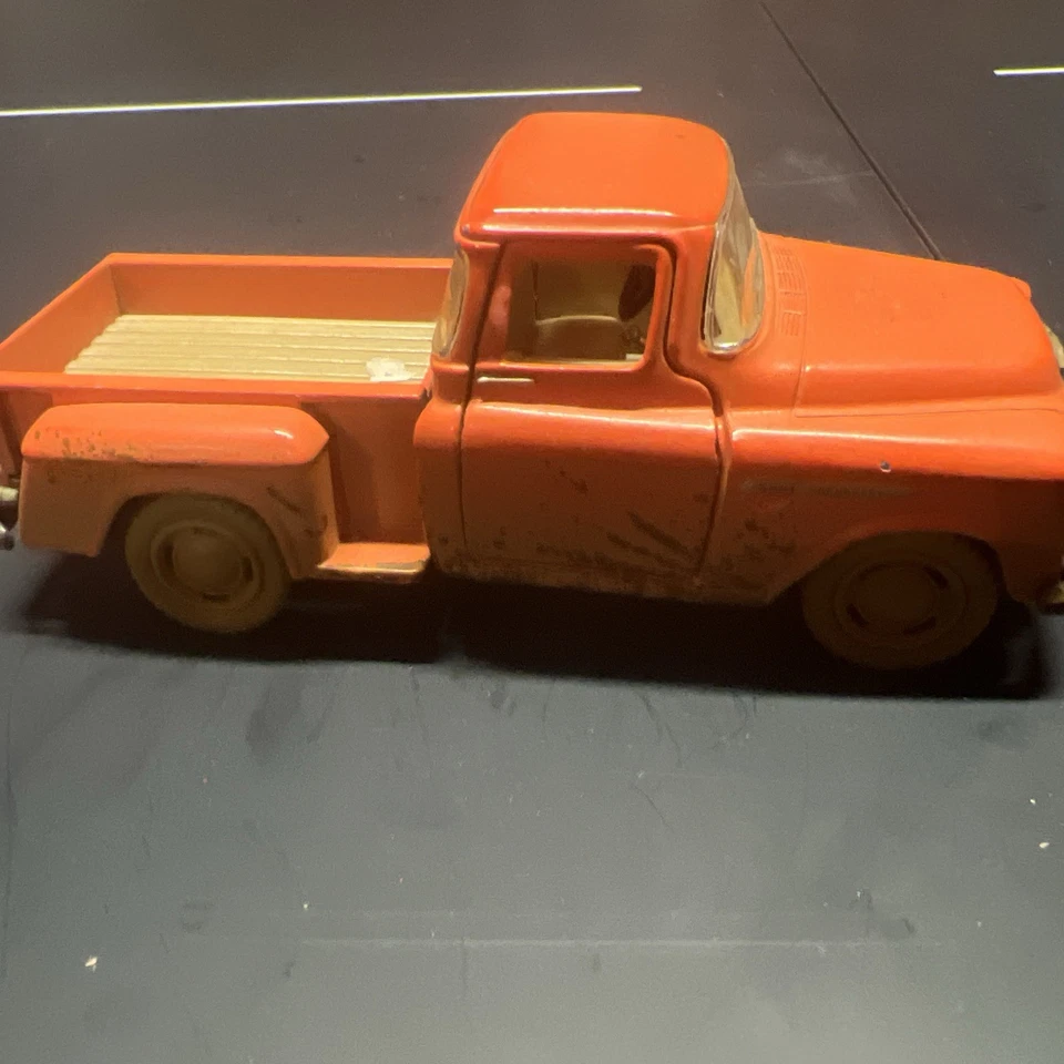 Kinsmart 1955 雪佛兰 Stepside 3100 皮卡车 1: 32 — 第 2/4 张图片