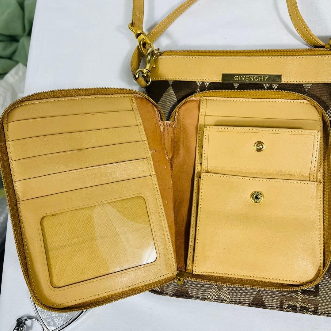 GIVENCHY Diamond pattern shoulder smartphone bag - image 12