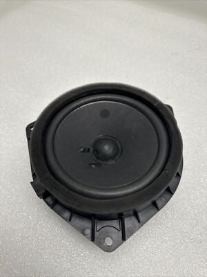 2014-2019 Toyota Tundra Rear Right Or Left Door Speaker 86160