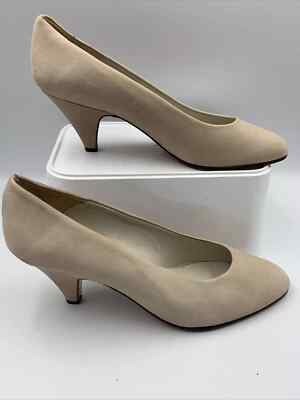 Pumps Leder Nubuk Creme. UK 6 EU39