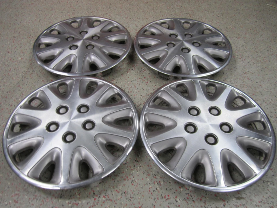 Оригинальные крышки колес для Plymouth Voyager 14 дюймов 1994-1995 годов выпуска 4472610 66051 497 — комплект/4 - Изображение 2 из 4