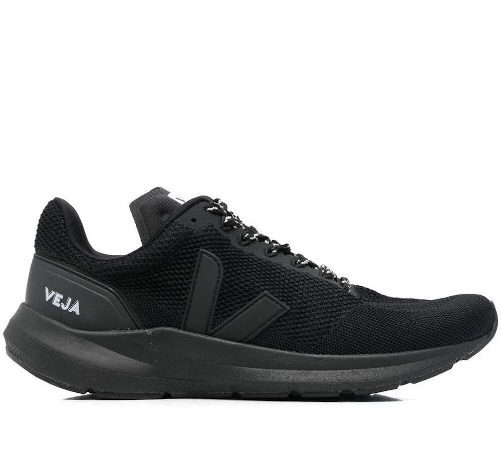 Second hand shop veja trainers