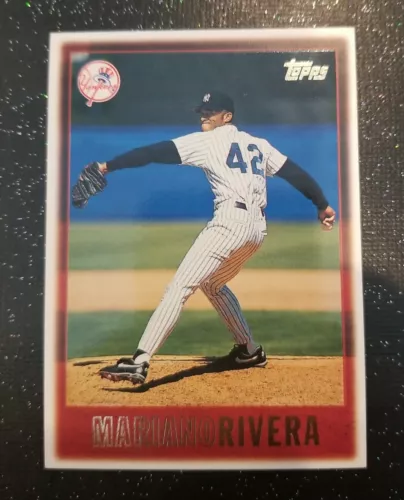 Mariano Rivera 1997 Topps  #256 New York Yankees HOF FREE SHIPPING 🔥🎯📈