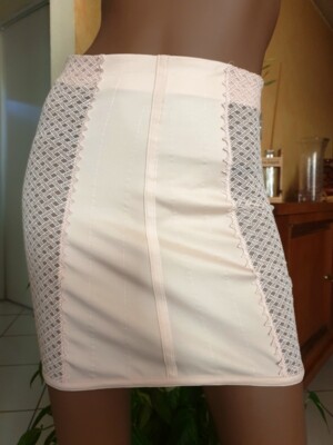 Jupe Courte La Perla - Modèle Greta Rose Taille 40 | Style Élégant & Féminin