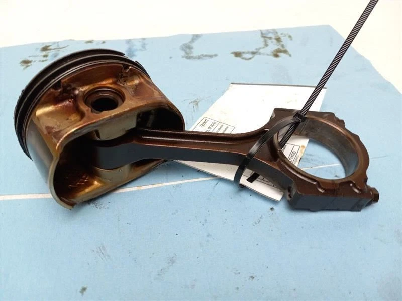 2011 CHEVROLET IMPALA ПОРШЕНЬ - Изображение 2 из 4