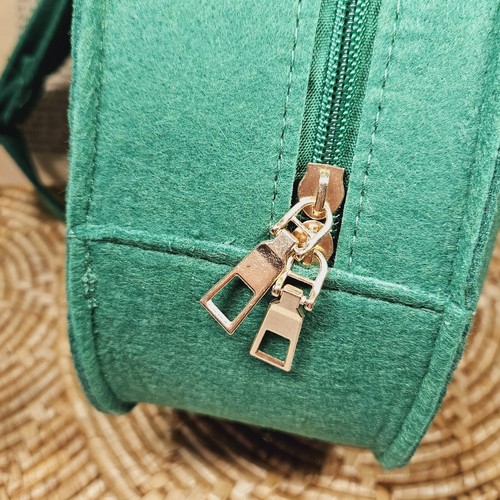Emerald Green Fabric Mini Crocodile Embossed Heart Shape Purse Shoulder Bag Zip - Picture 6 of 11