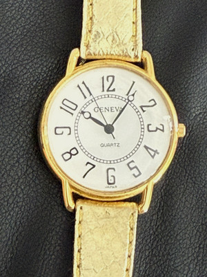 Geneva Quartz Watch Unisex Gold Tone Leather Band Easy Read Large Face