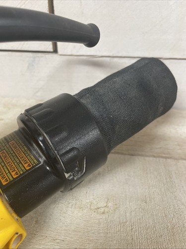 DeWALT random orbit palm sander D26451 Tested And Working - Picture 3 of 9