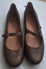 Lucky Brand Esmie Mary Jane Bronze Flats Shoes Size 7.5