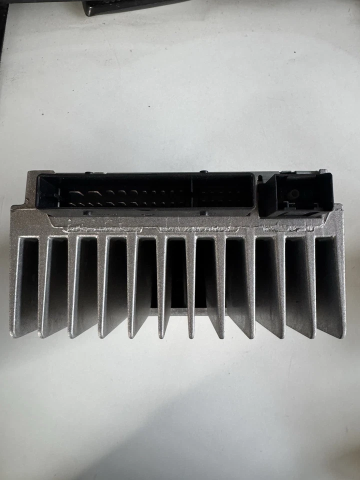 06-09 Mercedes W164 W251 GL450 GL550 ML500 ML350 R350 R500 Amplifier A2518209589 - Bild 3 von 4