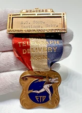 FTD FLORISTS TELEGRAPH DELIVERY ASSOCIATION ANNUAL MEETING BADGE MEDAL PIN I444