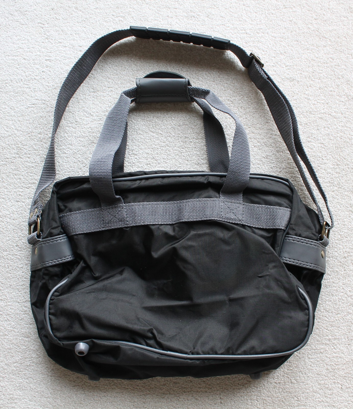 American Tourister Black Carry On Shoulder Bag Weekender Overnight Bag Luggage eBay