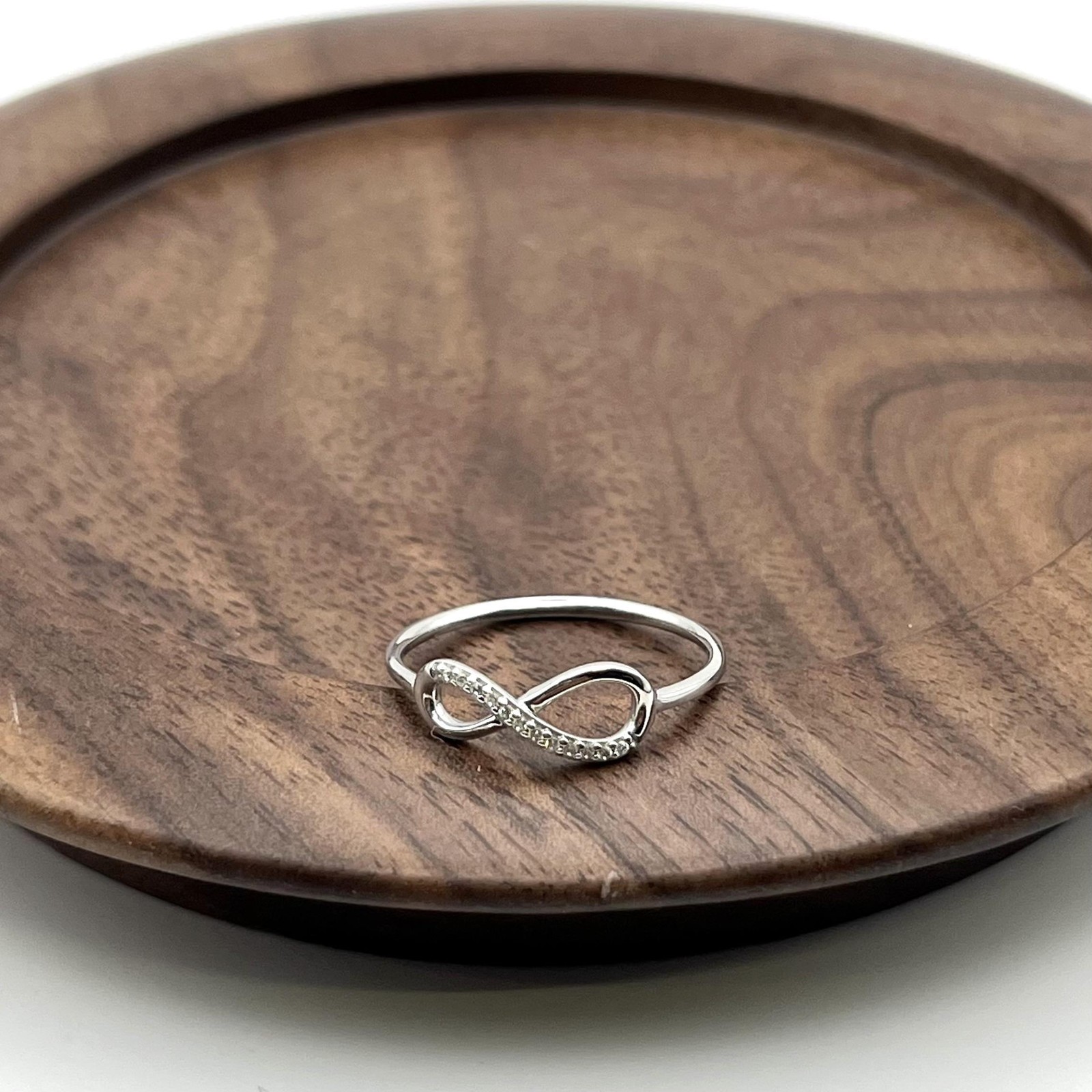 Bague infini en argent 925 millième et oxydes taille 56 modèle 1989810