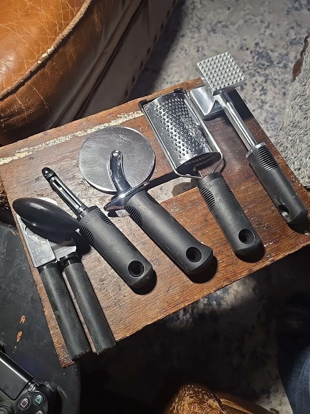 OXO "Good Grips" Kitchen Utensil 6-pc Set Grater-Spatula-Tenderizer-Pizza-peeler