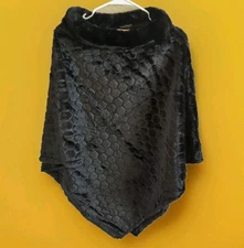  Faux Fur Trim Women’s Cape Shawl Poncho Black Color One Size