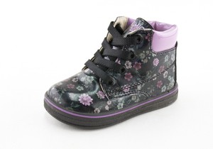 baby girl sneakers size 4